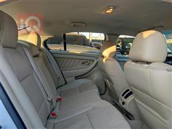 Ford Taurus